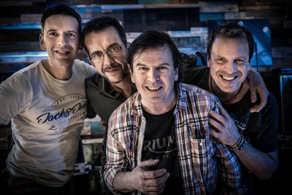 Mit der Se&aacute;n Treacy Band